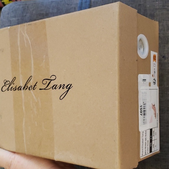 Elisabet Tang Gold Lace Up Square Open Toe Thong 4 inch Heeled SanDals Size 8.5 - Picture 12 of 12